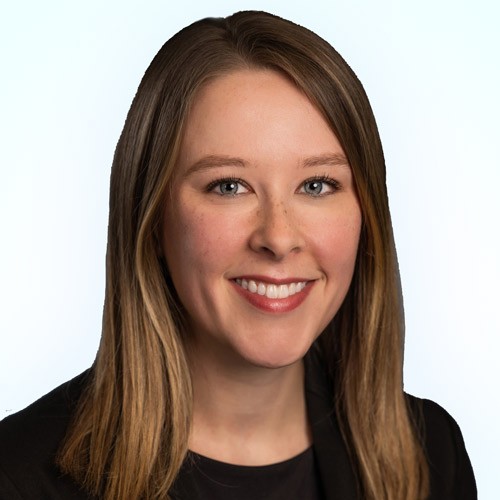 Laura Saunders